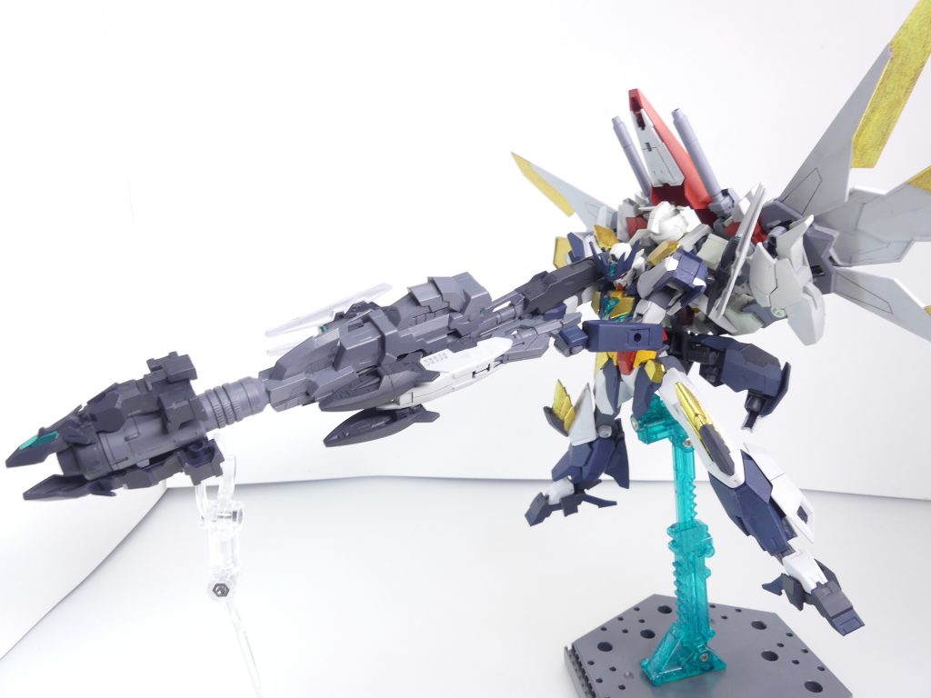 本体が重いのでスタンド必須。さらにバスターにもスタンドを･･･