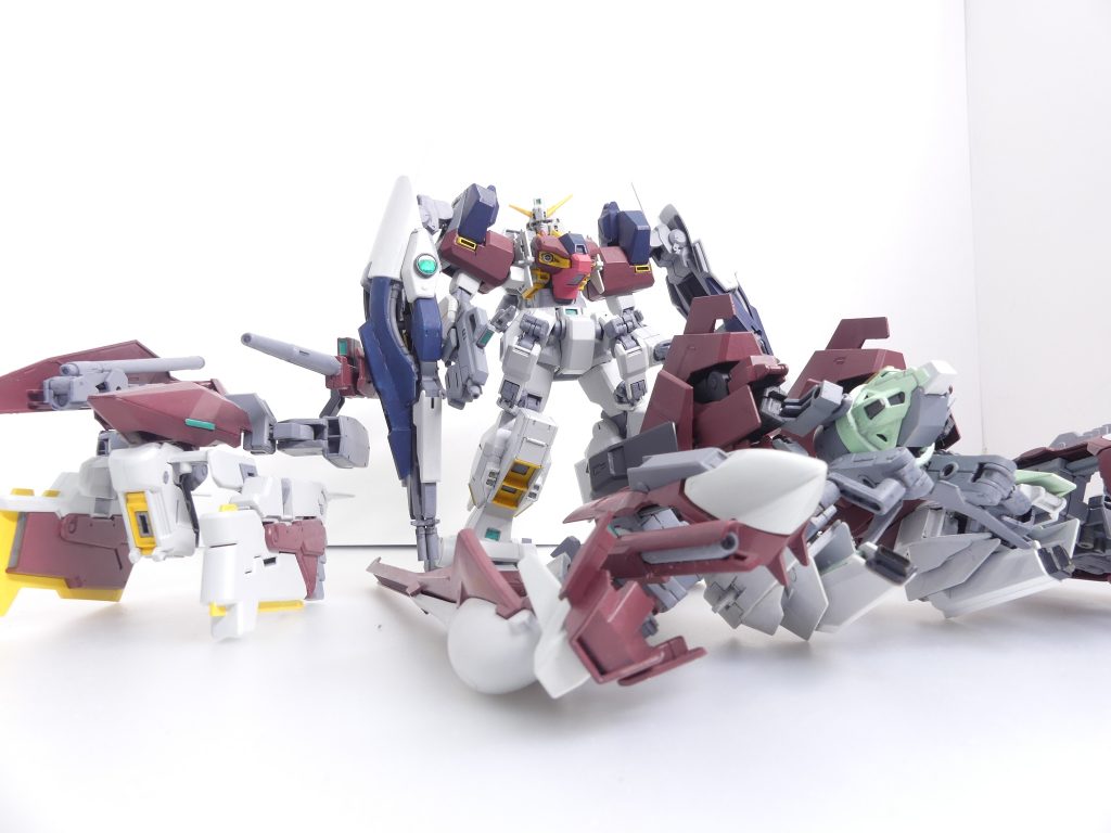 マテウスに各合体パーツを並べて。【次回予告予定】アルザスが最終パワーアップしたのなら･･･シュナイデもまた。神風魔術師　グリフォンテンペストールギス。「ラストミッション」ラス１です。 