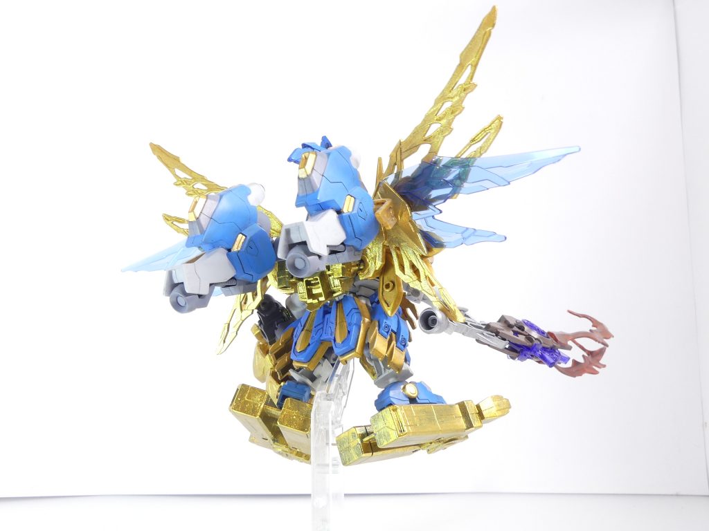 後ろから。スラスターはフリーダムのバックパックに軸を作って装備。ランスはつい前回アルザスに託したのでもう持ちません。 