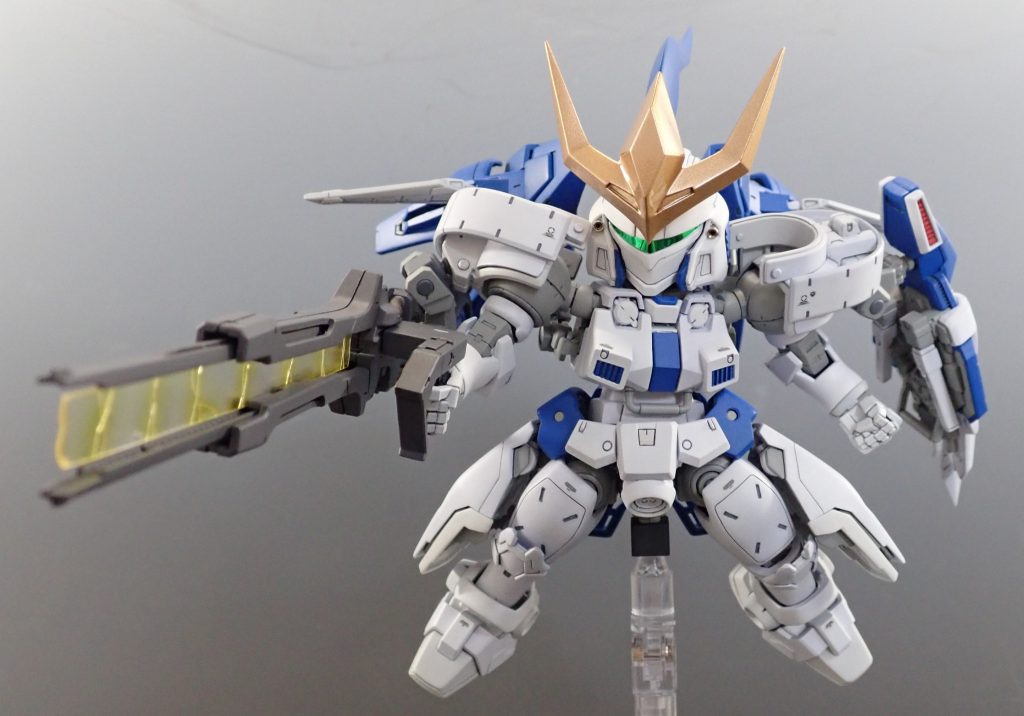 メガキャノンは短縮してるのでバレルは差し替え式に。スパークエフェクトも自作しました。