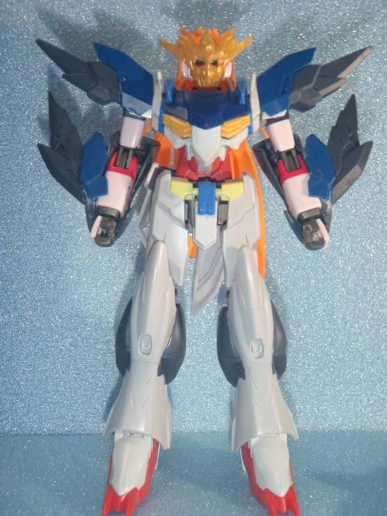 正面塗装剥げが怖くて本体塗装後思案中…特に腕アーマーに余裕が無い(T-T)