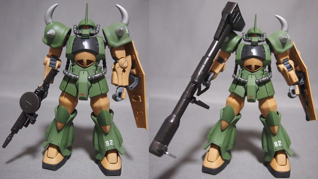 他キットから借りたザク・マシンガンやジャイアント・バズーカを装備。