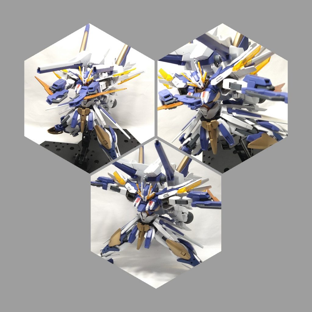 [武装:ガンブレイド]
小回り･取り回しが効く小型銃。
バックパックにマウント時はスタビライザーとして運用。
合体させ投擲武器としても使用可能。