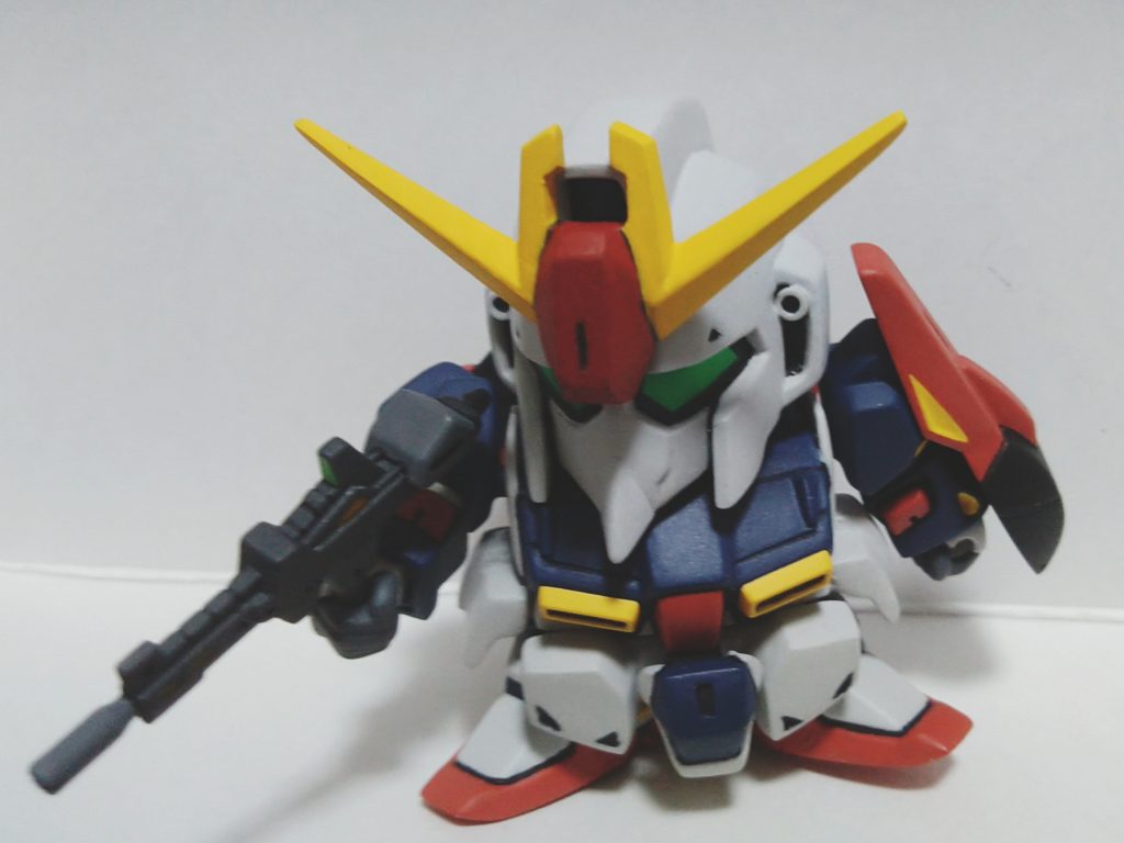 ビームライフルはガシャポン戦士nextの物を塗装して使っています。 