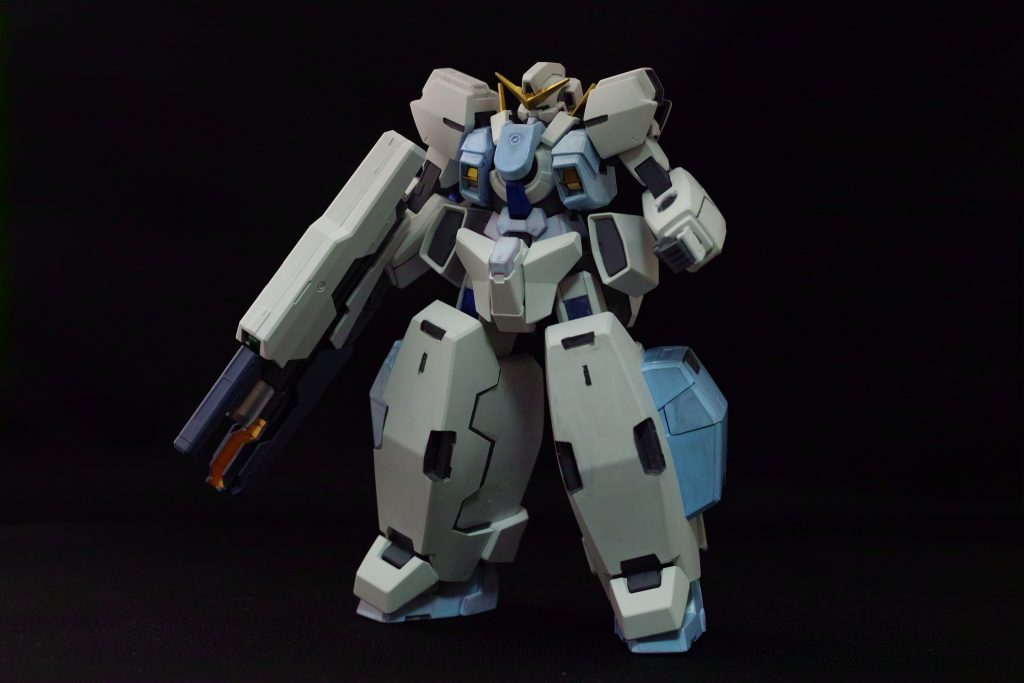 ドニアザード単体。GN-005 ガンダムヴァーチェ との見た目上の差異はカラーリングくらいだが、背面にプトレマイオスアームズとのドッキング機構を備える。
