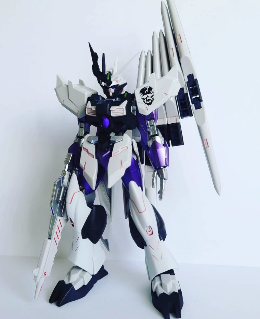 フェイクニューガンダムです。全体につや消しを吹いています。