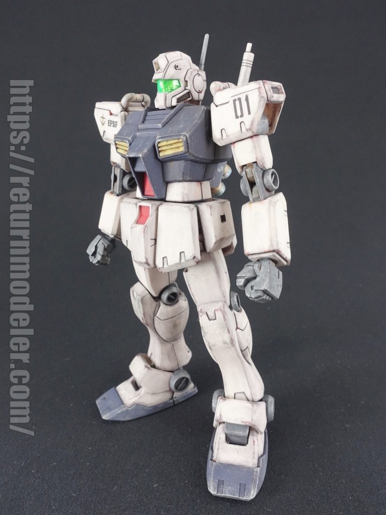 塗装はバーニアと後頭部のセンサーぐらいだったかな?