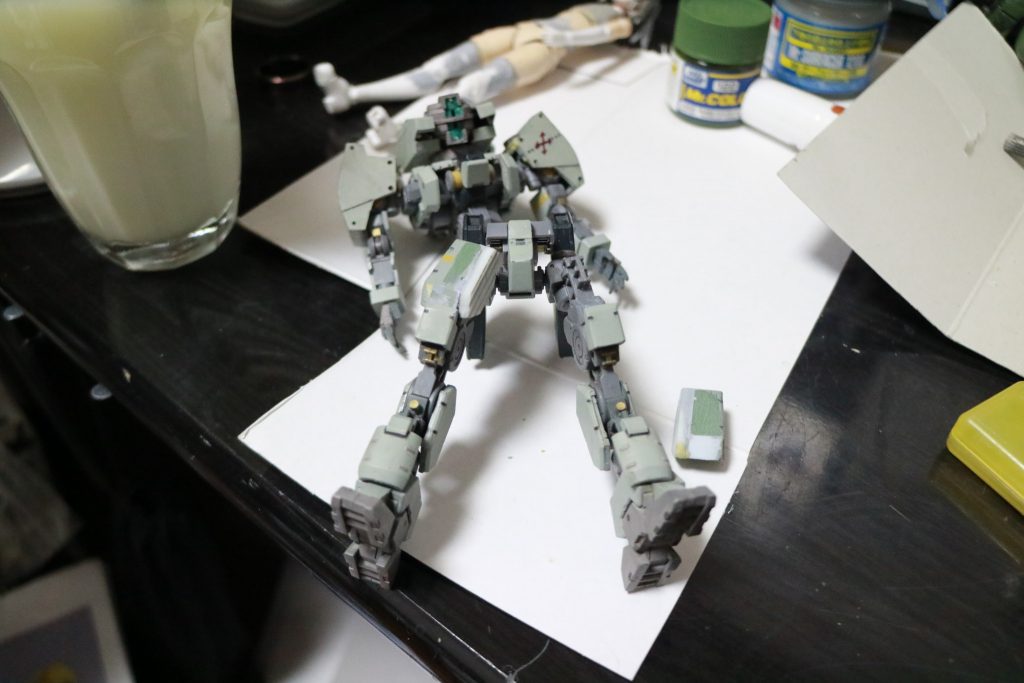 作業風景です。2ミリ増やしたくらいでかなりバランスは良くなったかなあと。