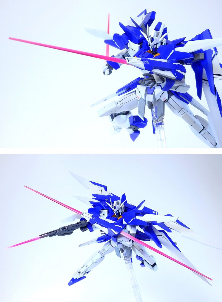 ~ACTION SHIELD~AGE-2用のシールドに武器としての機能を追加した強化型シールドです。上下の先端部からビームサーベルを発振し攻撃に使用することも可能。ガンダムSEED劇中で見られるビームサーベルの合体形態でもある「アンビテクストラトスハルバートモード」を疑似的に再現しています。