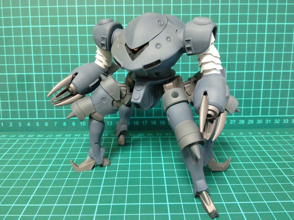 汚し前
腕関節は成型色そのまま
この後、レッドブラウンでフィルタリングと縁にシルバーでチッピング
多脚MSはまた挑戦してみたいですね