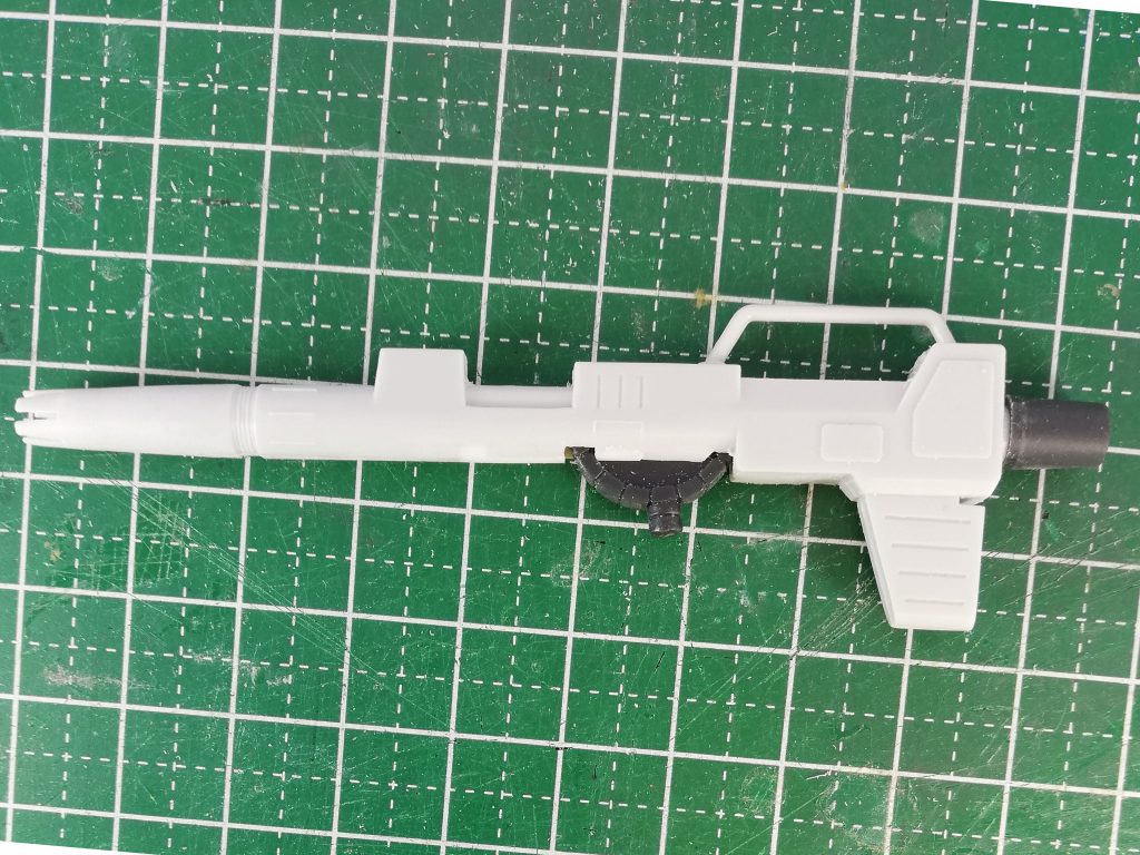 キャノンはプレバンのより旧キットの方が好みだったので主に旧キットのを使ってます。