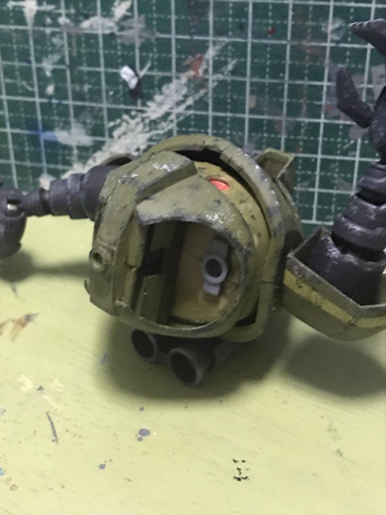 穴の位置も股間からスカートの天井に変更