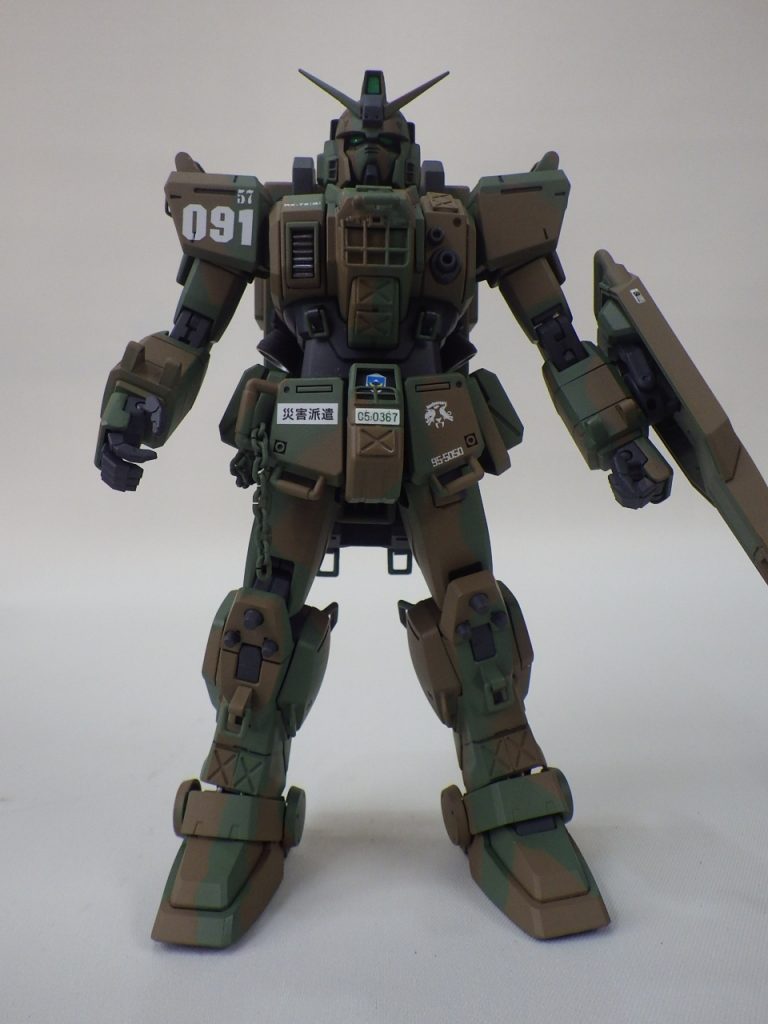 すでにありそうで無かった自衛隊二色迷彩陸戦型ガンダム。