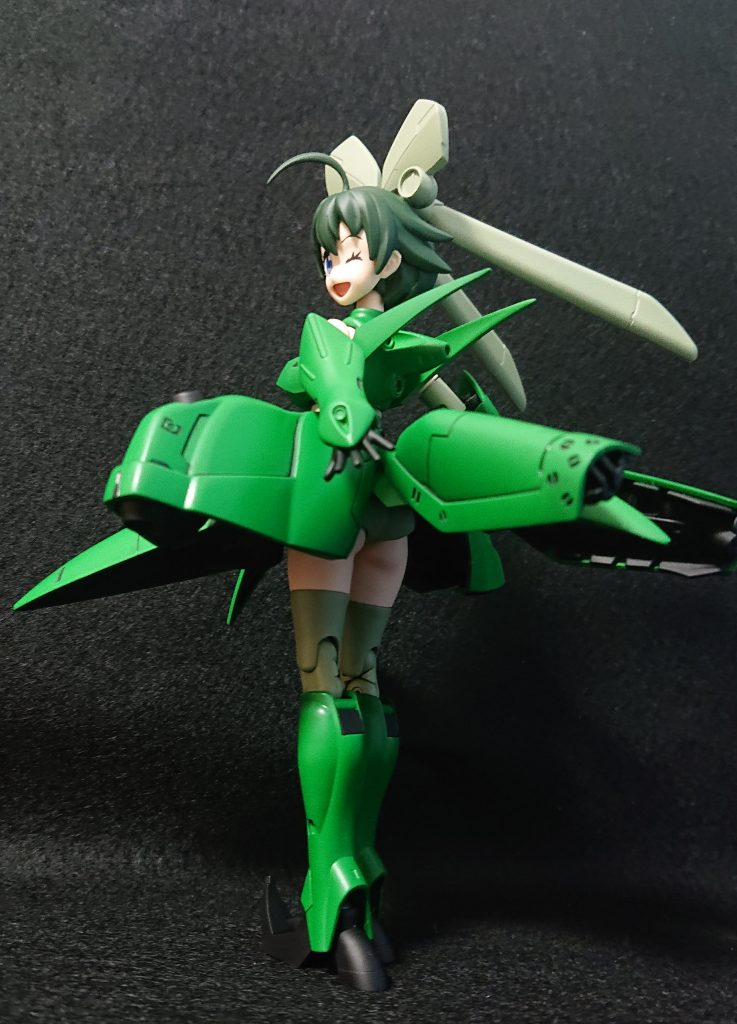 後ろからはわりとお尻が見えます