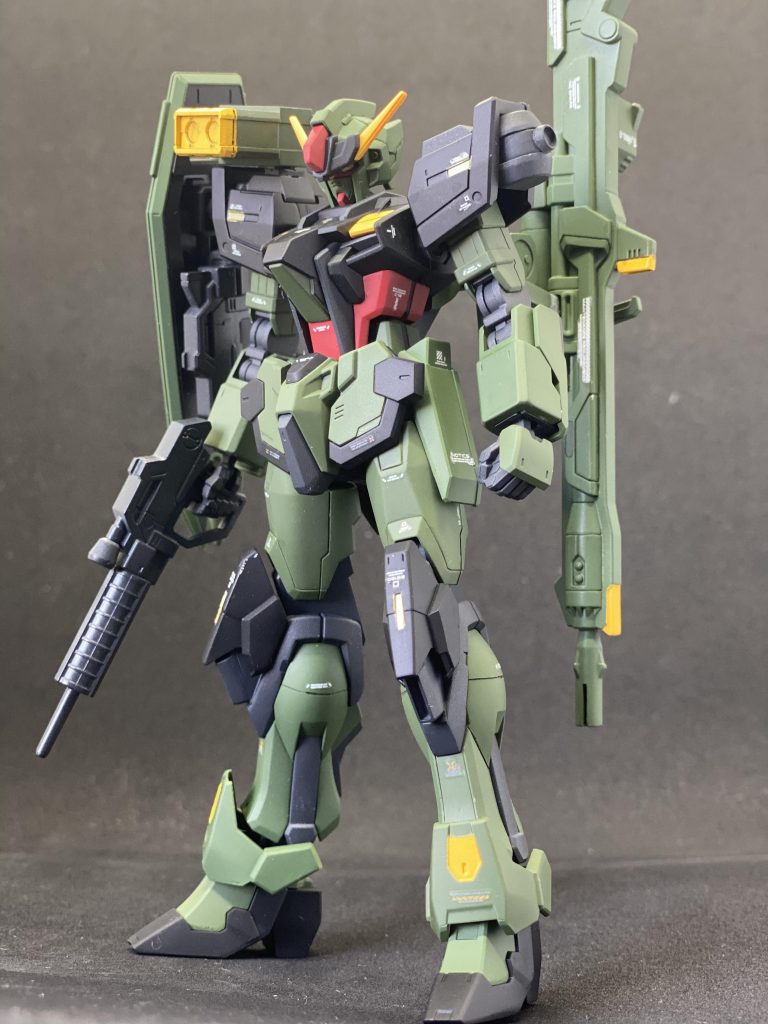 今回の作品はその名の通り!!「トールストライクガンダム」にランチャーパックをくっつけた作品です(*´꒳`*)