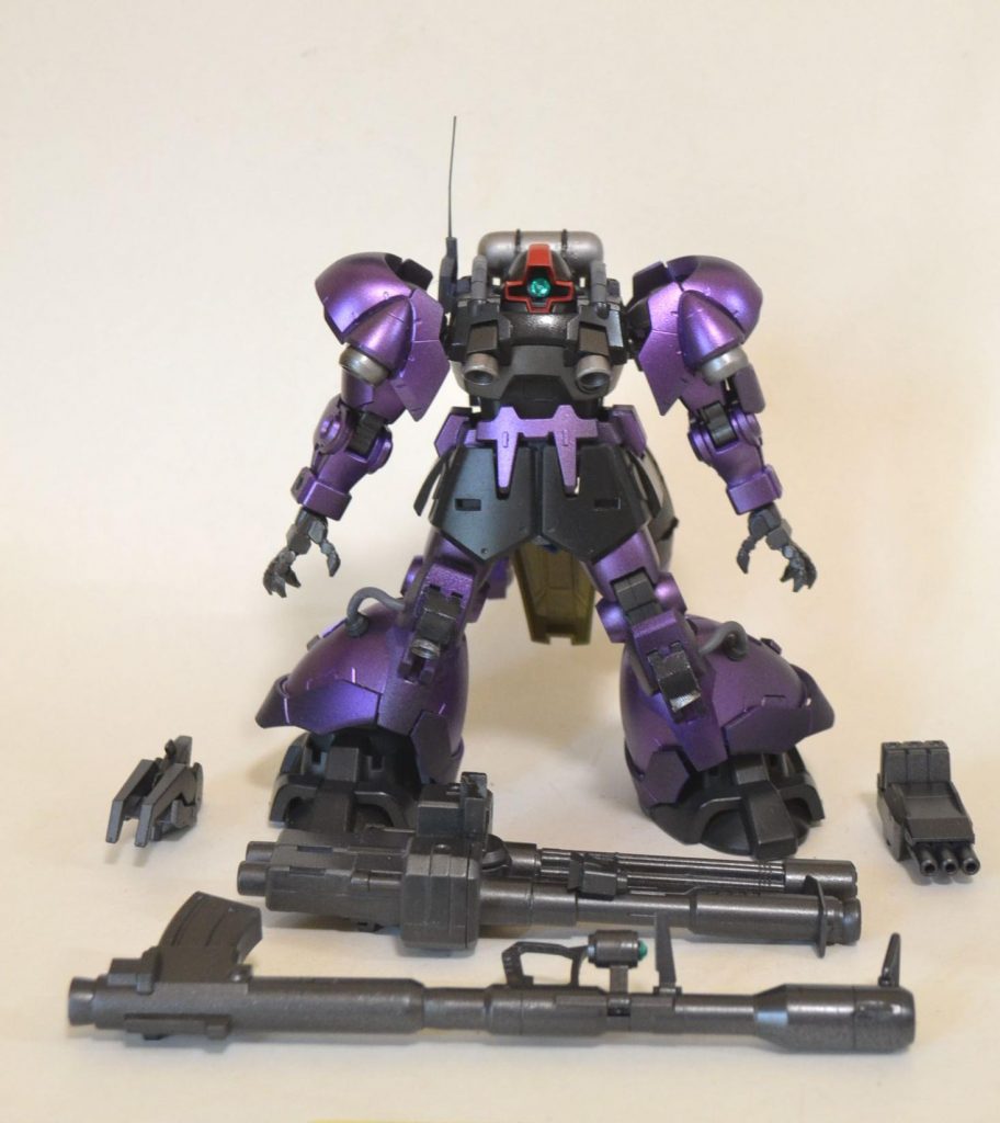 武器はバズーカの他にガトリングとバズーカを合わせた謎の武器も用意しました。