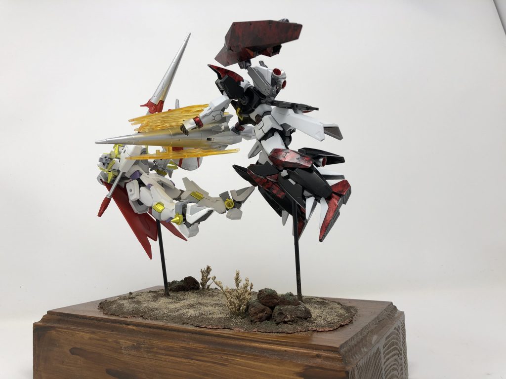 ガンダムテルティウムVSジャスティスナイトガンダム–4枚目/制作者：小鳥遊