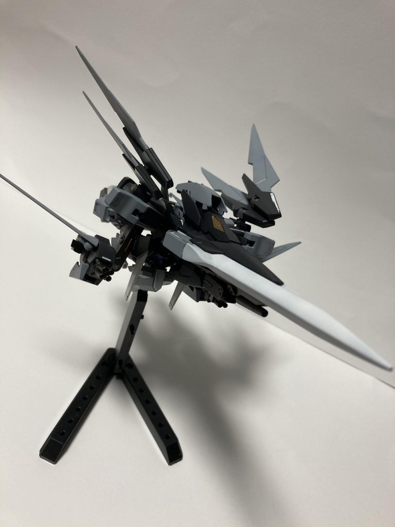 可変して！！AGE2より攻撃的なシルエットに！ガトリングは変形しても使えます！