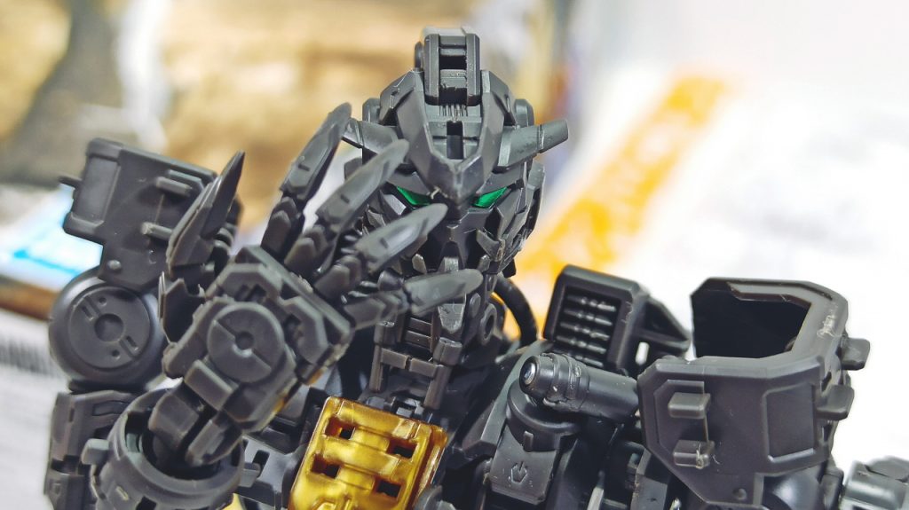 頭もつけて。ここから速いBGMに切り替わります。