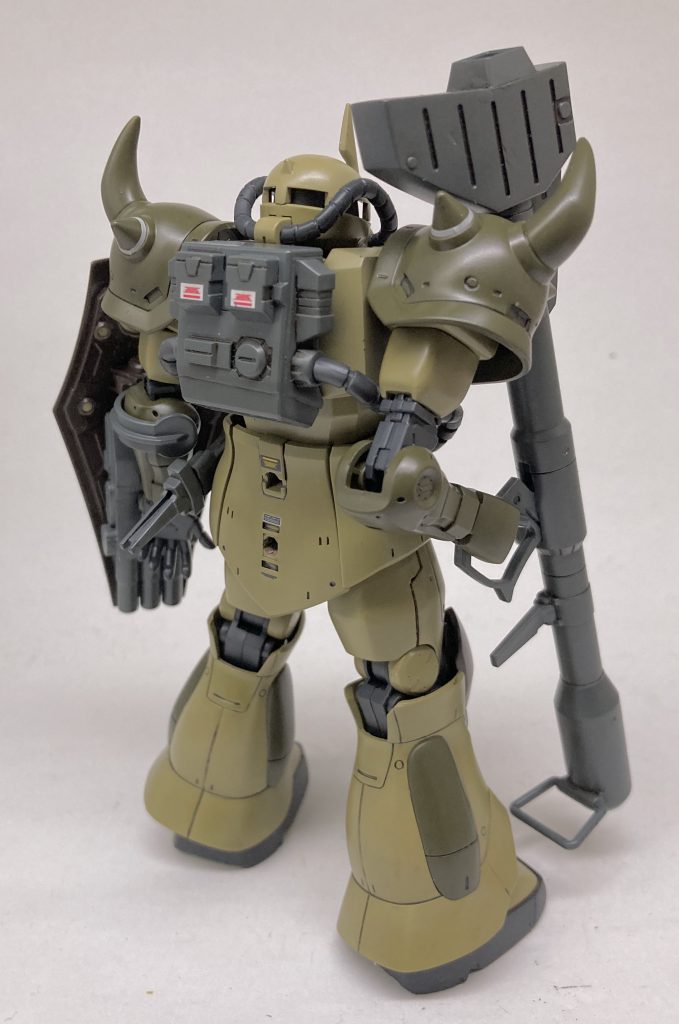 本体は脚の動力パイプをオミットしたぐらいで大していじってませんね。