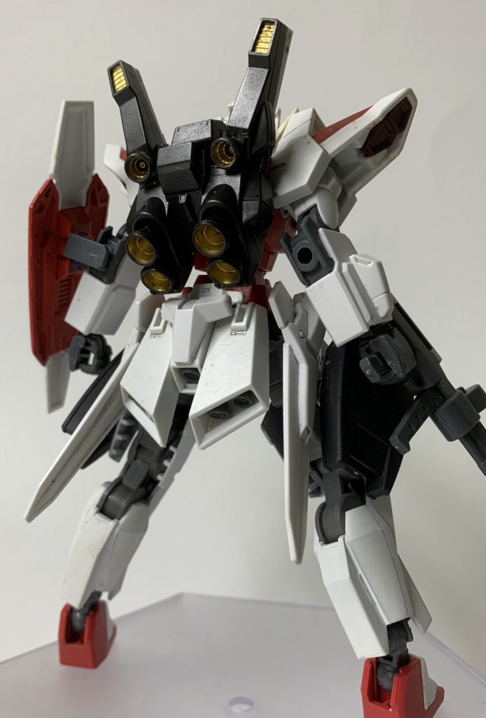 背面です。ブースターマシマシです。(当社比)ところで「アクセル」って和製英語なんですね。機体名決める時に改めて調べた際、初めて知りました。以下アピールショットです。