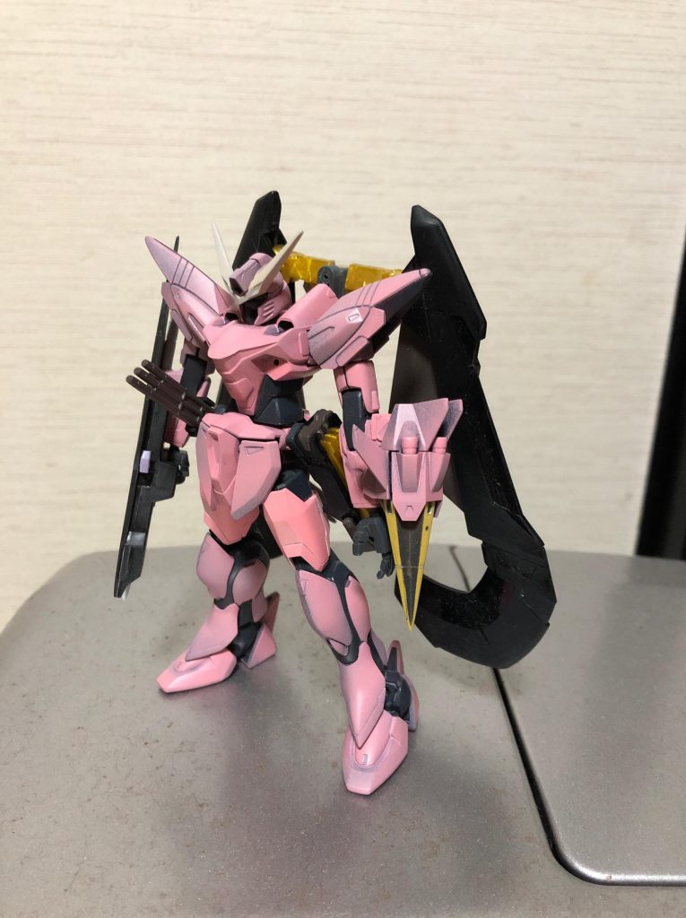 秋〜冬頃はマガイクタチの基部をいじったり、本体の延長や関節改造などなどをしてカタチを整えてました。この時はニプコム、RRM、杜模展と展示会周りながら、ヴィンセントザクやギードムの製作に力を入れていたので余りすすんでないですね笑