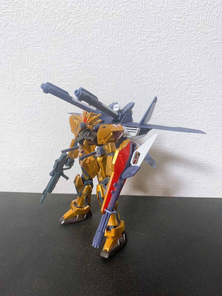 IWSP装着時。IWSPはノーマル感を残したくて金色要素はいれませんでした。イメージはフェイズシフト装甲をゴールドにしたイメージですね。