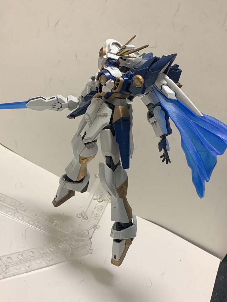 マント展開状態での1枚です。フェニーチェといえばやはりビームマントですね