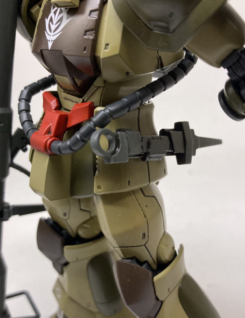 ヒートソードも装備。機体的には試作型と採用型の中間ぐらいかなあという感じです。