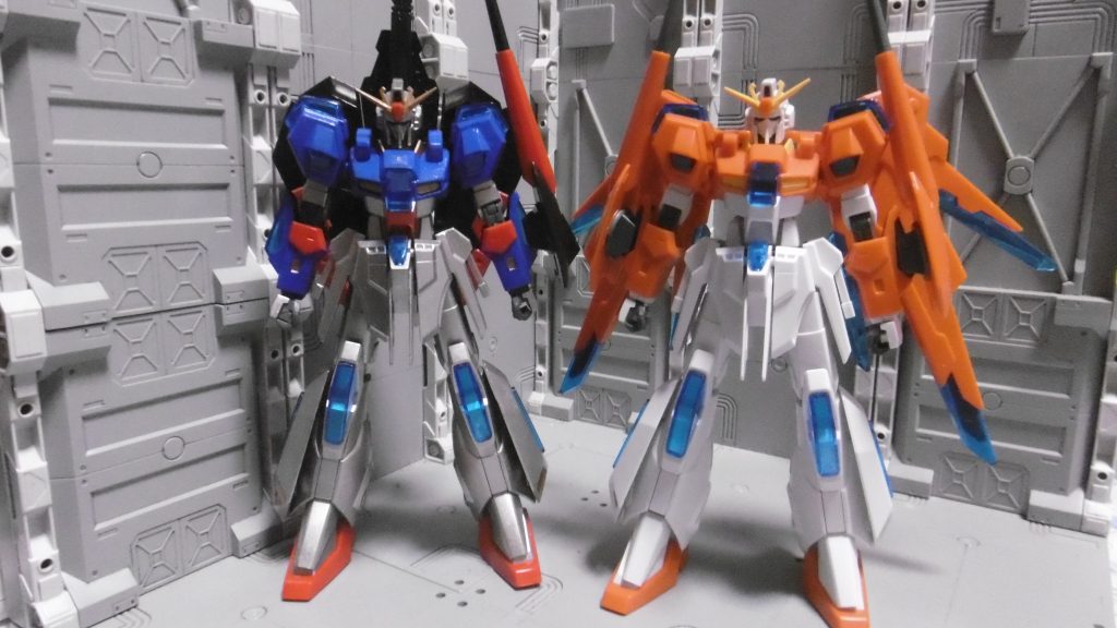 パチ組みHGBFスクランブルガンダムと。色を変えるだけでも印象が大分変わりますね。