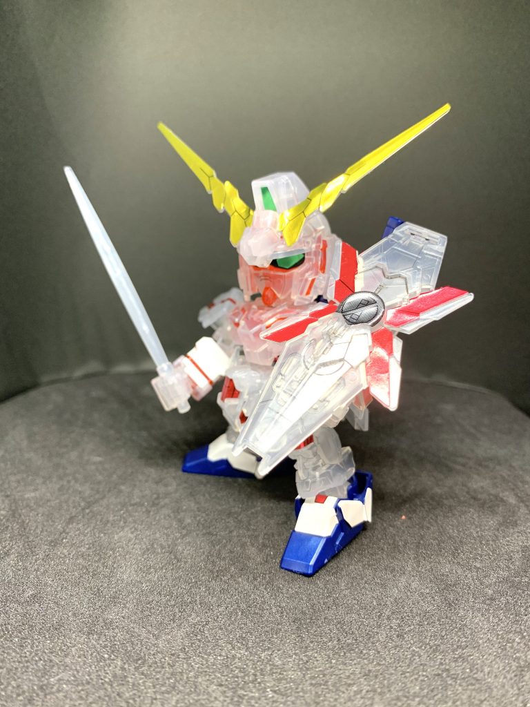 C賞のガンダムからビームサーベルを借りて