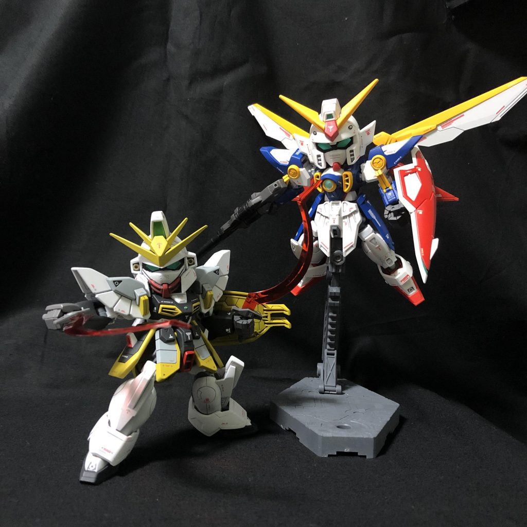 前に作ったSDCSウイングガンダムとツーショットHGヘビーアームズも販売したら作る予定です