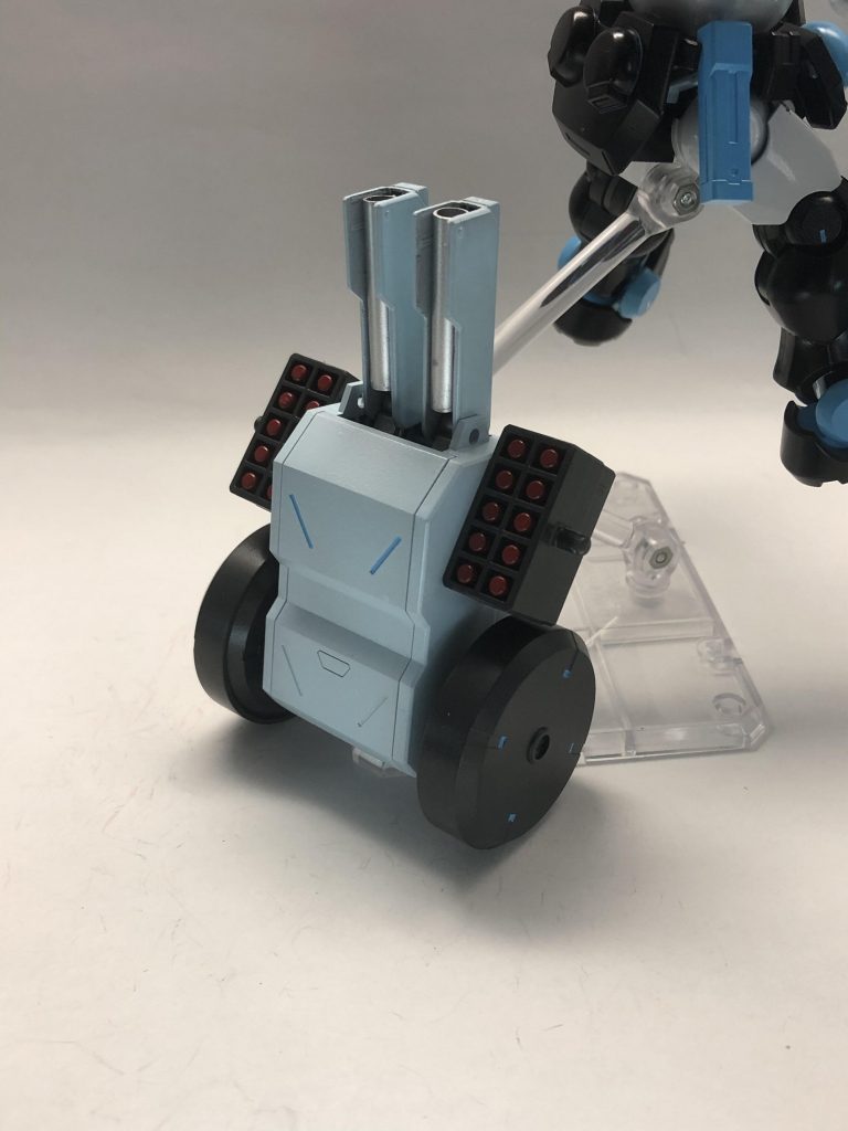 バックパックが顔に見えたので支援機っぽくしてたら何故かうさ耳が生えた。元ネタにしたVの方のモチーフ人魚なのに。