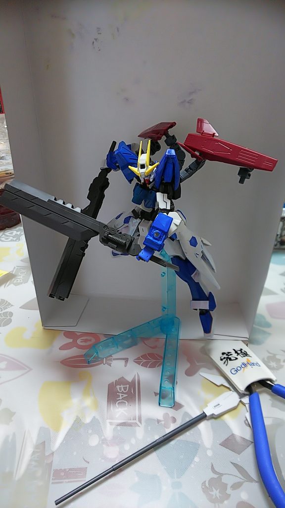 そしてトップ絵の専用バックパックから破砕刀(持ってるヤツ)を装備!デモリッションナイフって折り畳み形態でも強そうと思い思いきって二刀流にしましたリミッター解除時なら展開したのをブンブン振り回してそう