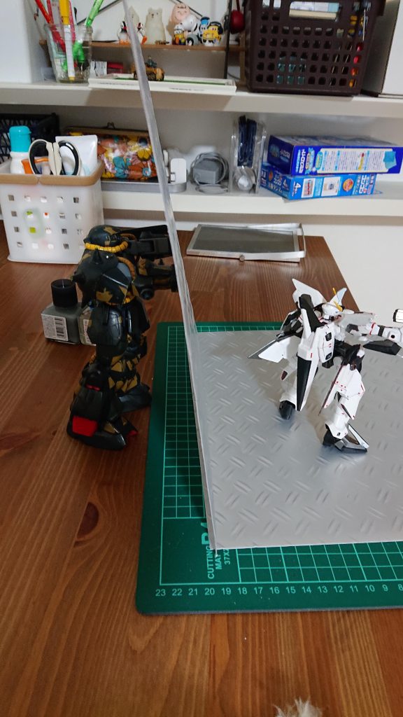 同じく制作中に放置してしまっているＭＧハイザック(笑)