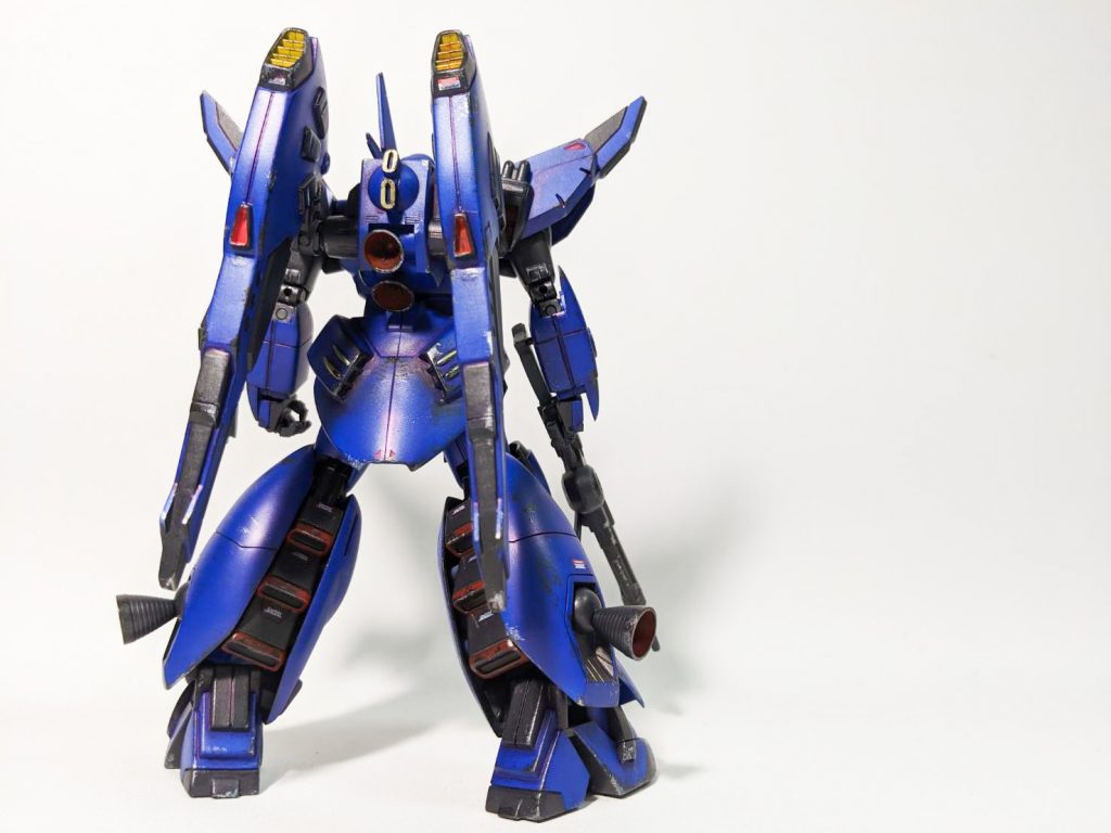 ヴェスパーのフィン部の合わせ目は消すのを諦めました…