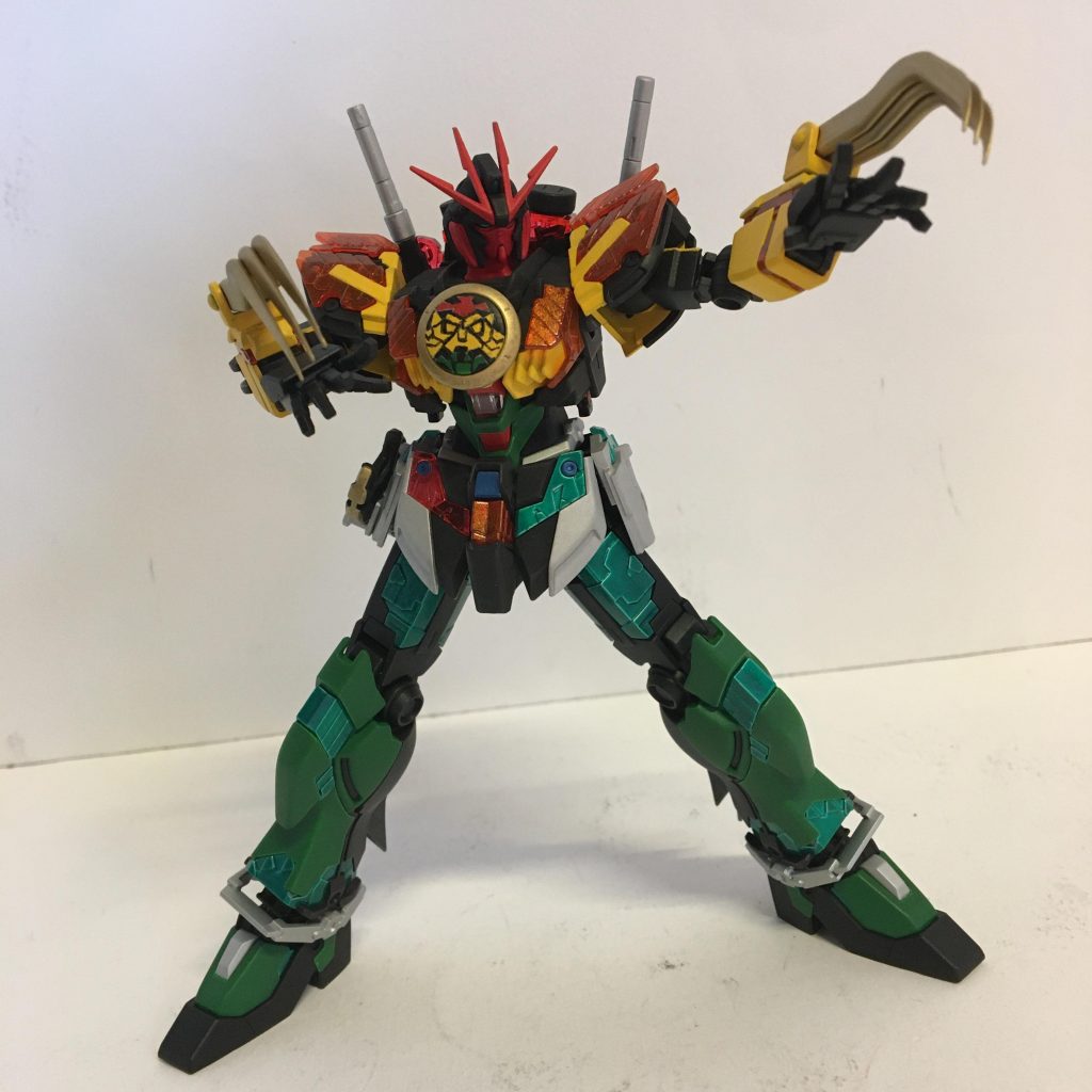 今回の一番力を入れて作ったのは胸のタカ、トラ、バッタのイラストとトラクローの展開ギミックだと思います。特に絵はあまり上手くないので💦なんとか描けた時はほっとしました。