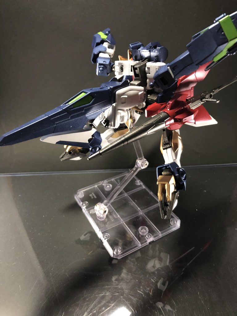 そしてオリジナルの形態でプテラ形態に可変するギミックも作りました！感覚でいえば強襲＋飛行形態みたいな感じでしょうか。リライジング用の拳パーツがどうしても邪魔だったのでどうしようかと思った結果拳からクローに変更してこうなりました。