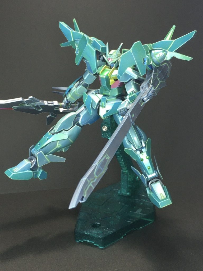 内部フレームと武装はサフを吹いた後、メッキNEXTシルバーで塗装。モールドは装甲と同じ黄緑ですが、エッジは色を変えて青を少し混ぜた白で強調してます。(ほとんど見えないけど…)
