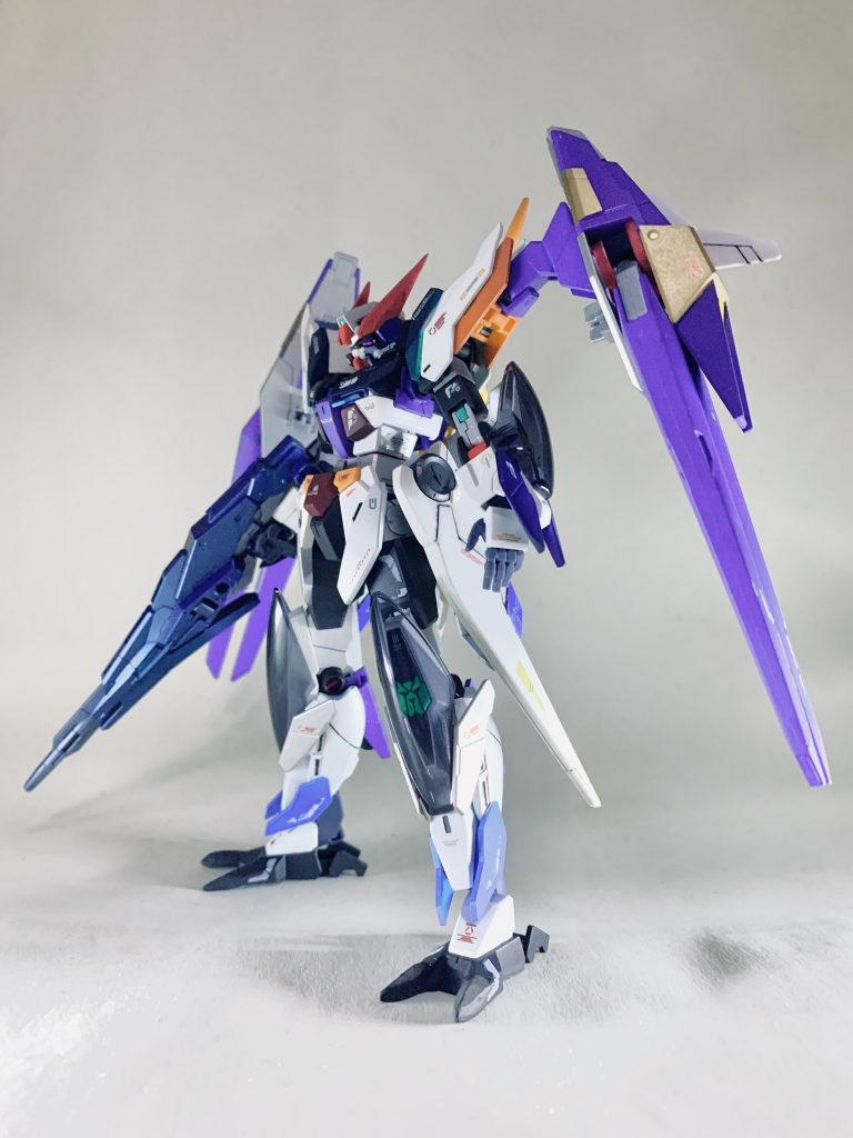 スピードタイプの装備です。アニマリゼの顔がどうしても気に入らなかったので、頭は丸々シェヘラザードを使用しました。目は今回もダイソーのホログラムテープを使用。段々と慣れてきたのか、しっかり光らせられるようになりました♪