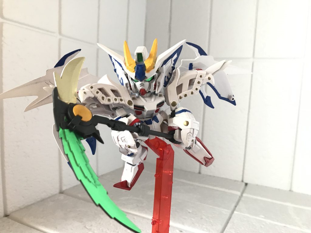 斬撃!刃部分は力及ばず未塗装になっちゃいました…。