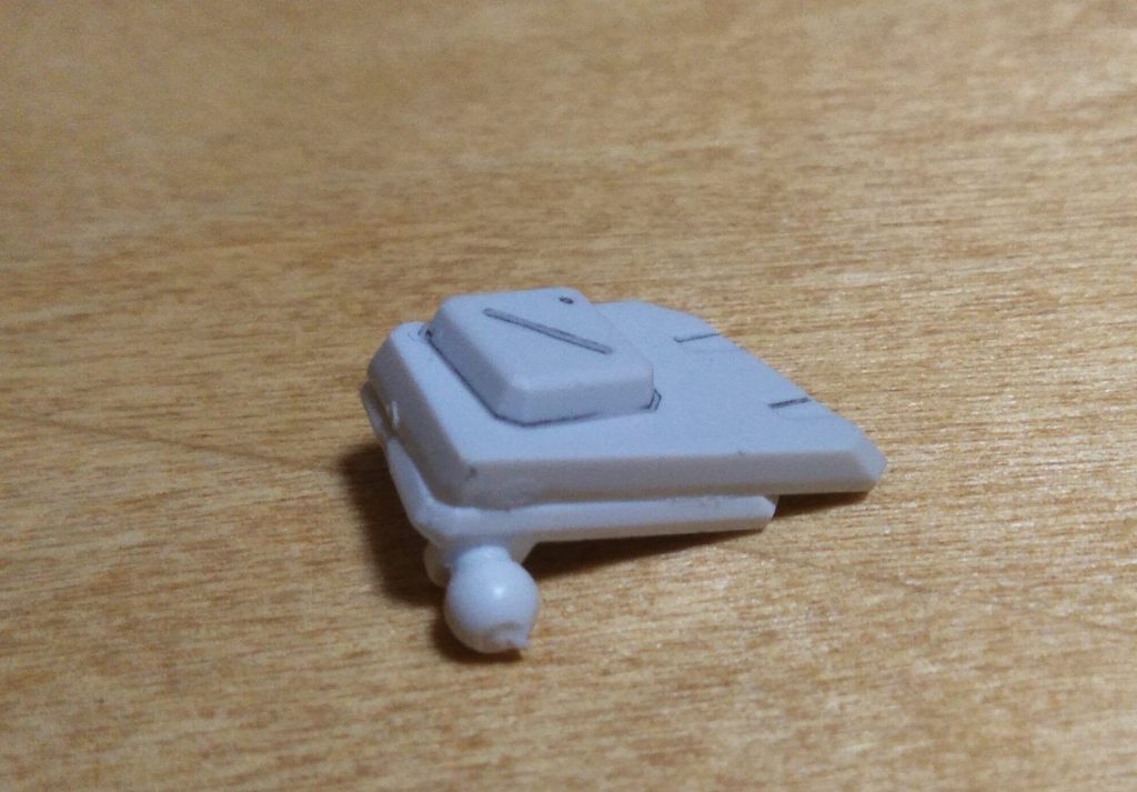 フロントアーマーはガードカスタムのものの上にパワード・ジムのものを接着