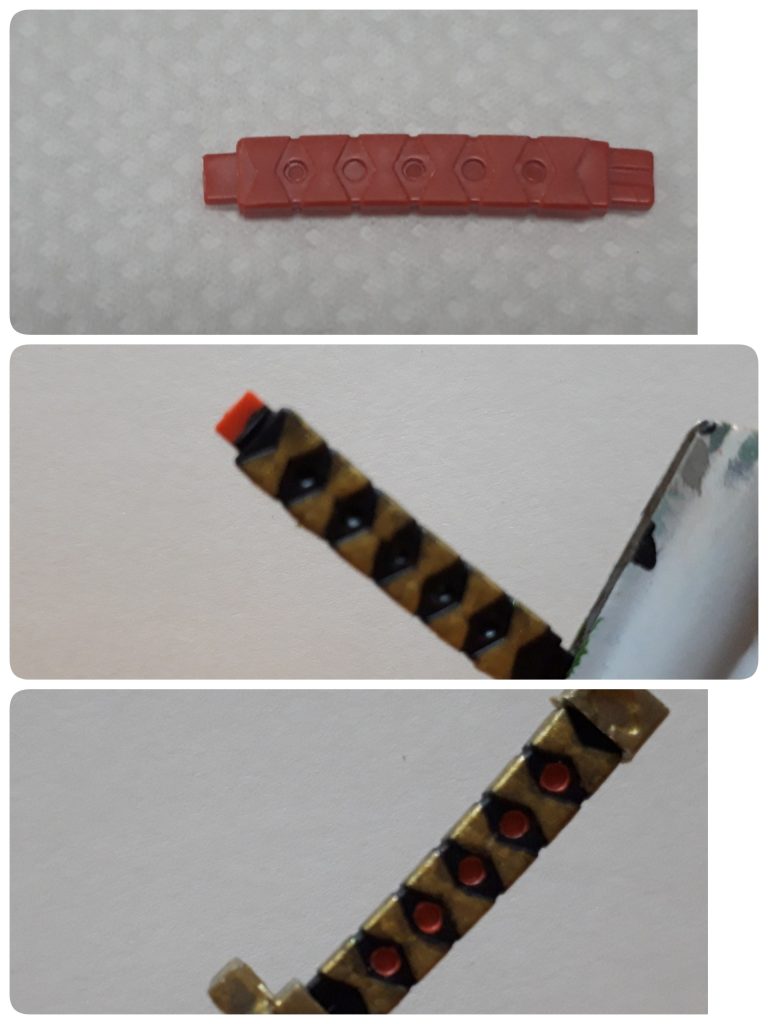 マスキングゾルで丸いとこを覆って黒で塗って金で塗って　ゾル剥がして🎵　キレイに剥がれた時は快感です✨