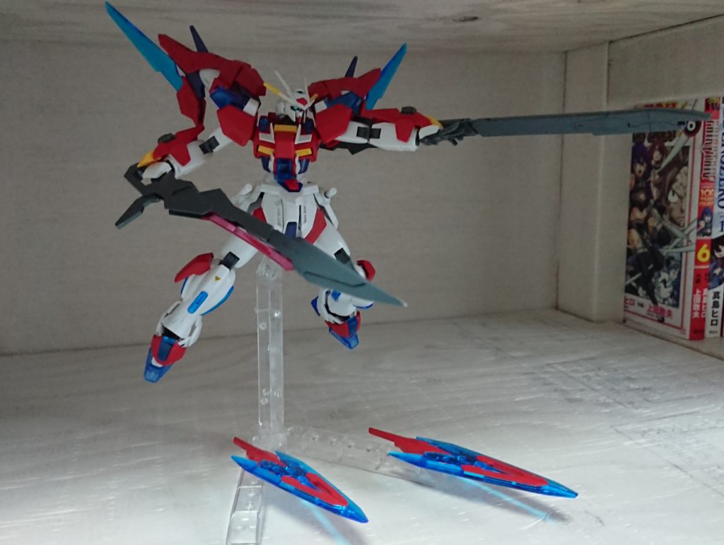 バスターソードとロングライフルもそのまま装備GNソードビットも取り外し可能