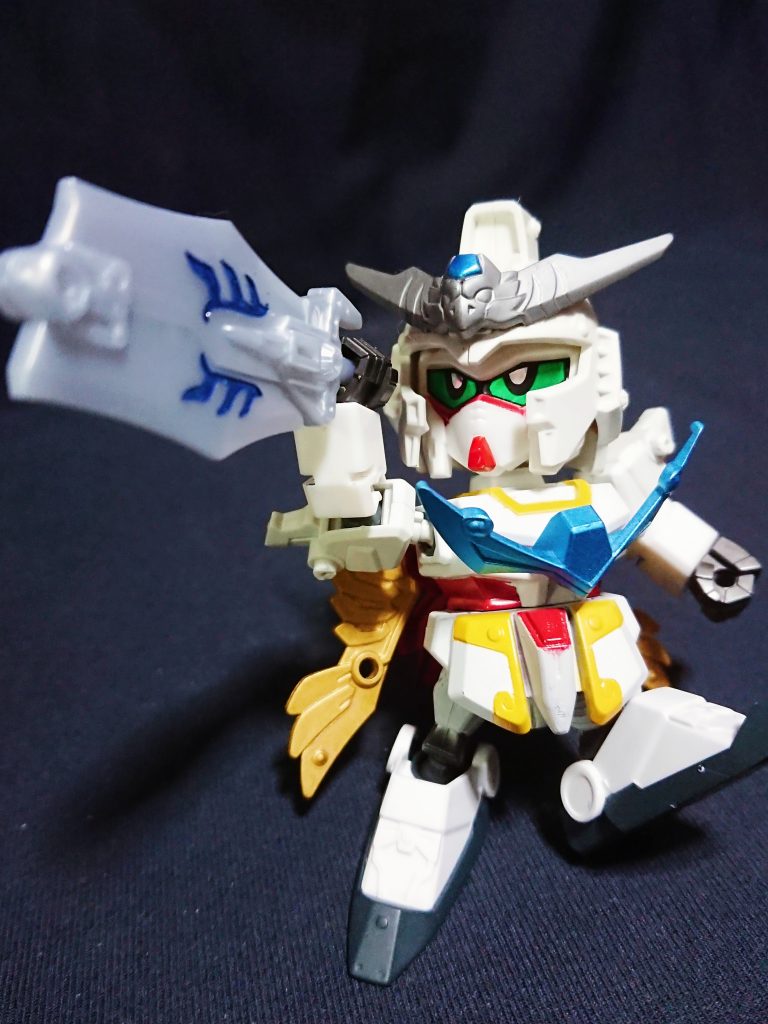 孫震は呉の滅亡時期に登場する最後の皇族の一人です。孫家の血を引く者で、孫震の曾祖父の孫羌は孫堅と兄弟でした。孫家の子孫縁者も数多く厳密には最後ではありませんが、張悌や沈前と前線で戦い呉の滅亡を共にしたため、最後の孫一族ということで孫震の役にしました。