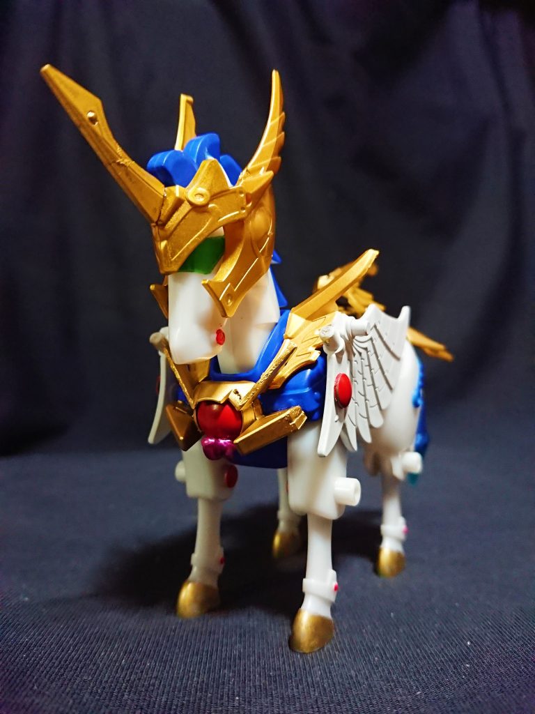 轟の軍馬の中でも最も優れ、現在は孫震の愛馬となっている。天地人の鎧を運んでくる。そして鎧の一部にはある秘密があるようだ…