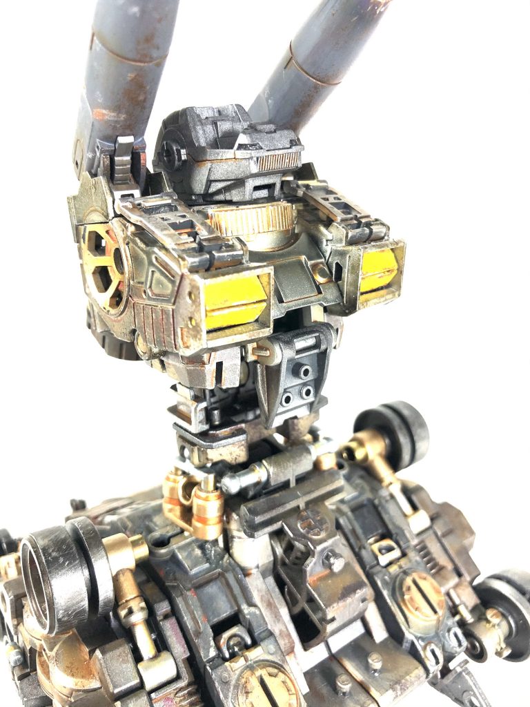 実は内部フレームに力を入れてます。サビと油汚れを表現しました