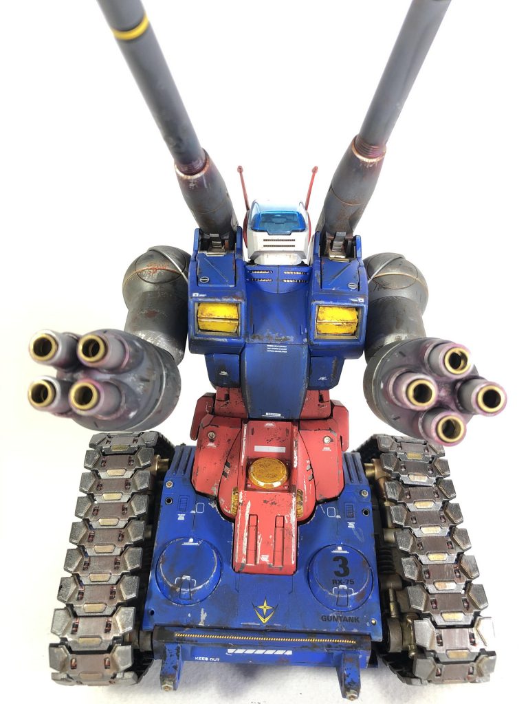 基本、シリコンバリアでのチッピングです。銃口には真鍮パイプを仕込みました。