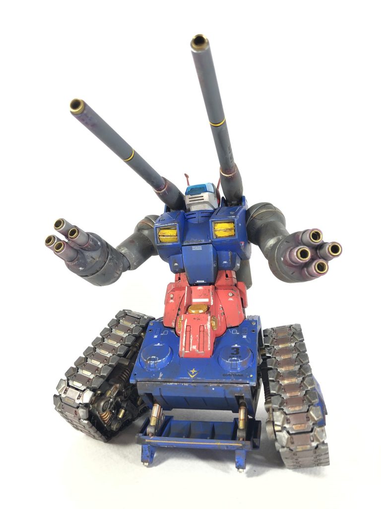 この手のキットにはグリスで関節に負荷がかからないようしないとくっついてしまいます。