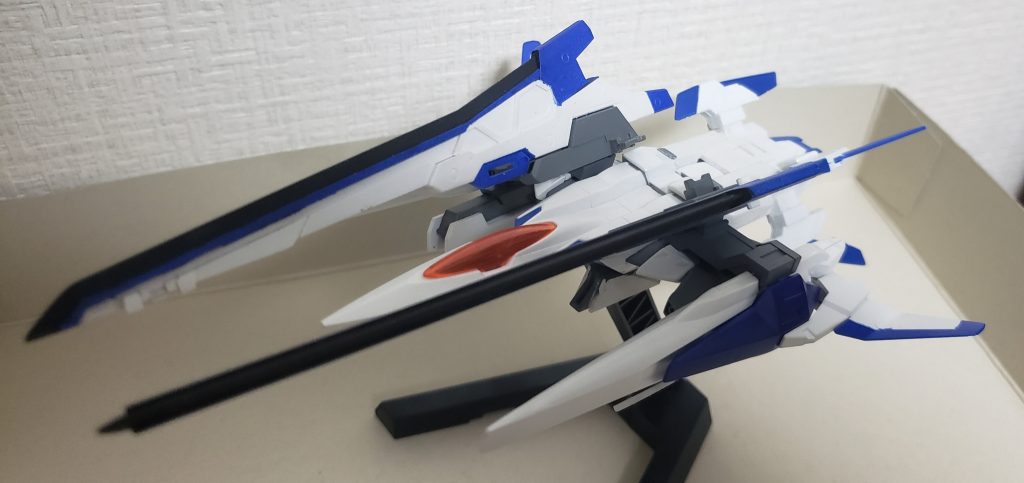 ダブルオーは持っていないし00二期はオーライザーしか買ってないので(00の機体が嫌いとかでは無くちょうどその時期プラモ離れしてました)ザンダブルオーはおろか他のキットとのドッキングが出来ません。